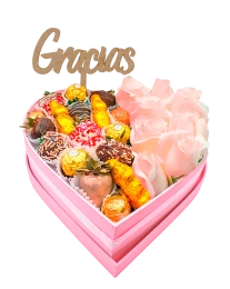 Fresas, flores y Chocolates de Amor